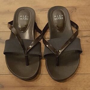 Alex Marie‎ Brown Slip On Thong Sandals